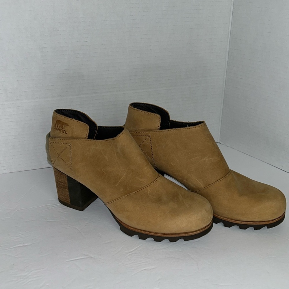 Sorel Tan Ankle Boots